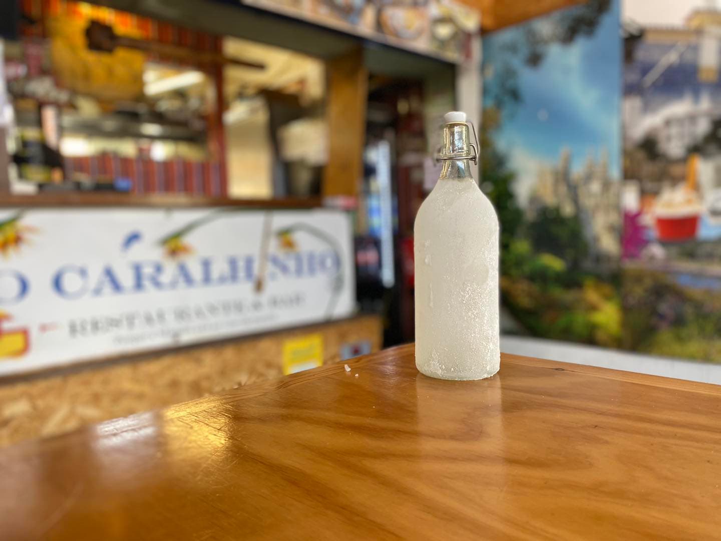 Garrafa de poncha do Caralhinho