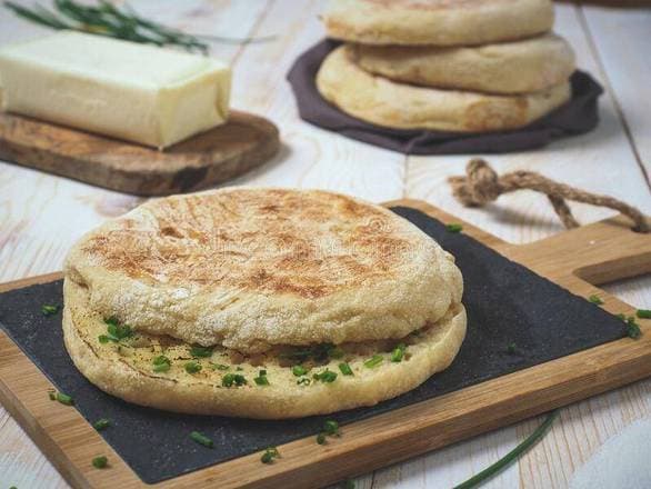 imagem de Bolo do Caco com Manteiga de alho caseira
